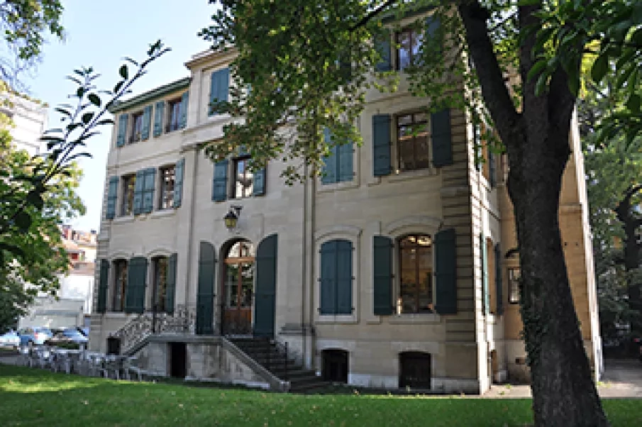 Photo du bâtiment A de la HETS