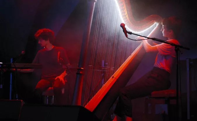 Avelune_Emma_Red_light-scaled.jpg