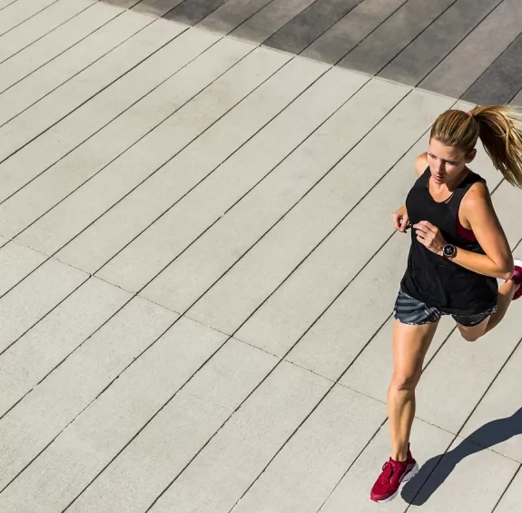 Cycle menstruel et performance neuromusculaire : mieux comprendre pour mieux accompagner les athlètes féminines