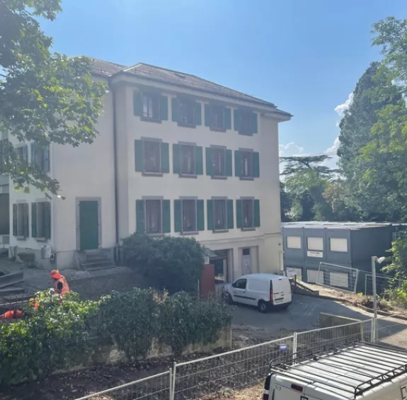 Photo des travaux qui ont débuté pour le nouveau bâtiment de la HEdS-Genève