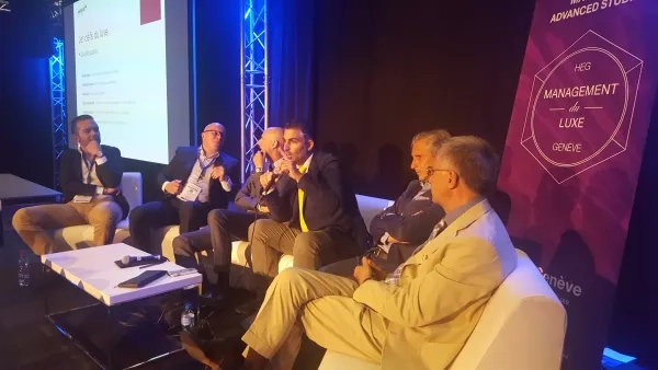 Mai 2017, Salon de l'Association Communication Suisse, Palexpo, Genève. Le MAS Luxe participe à une table ronde sur 