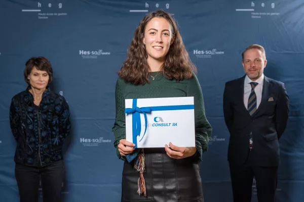 Prix de la meilleure moyenne en comptabilité - Audiconsult - décerné à Coralie DELACOSTE
