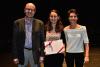 Lauranne Toth reçoit le Prix CLP, remis par Michel Gorin, vice-président du groupe romand de la CLP.