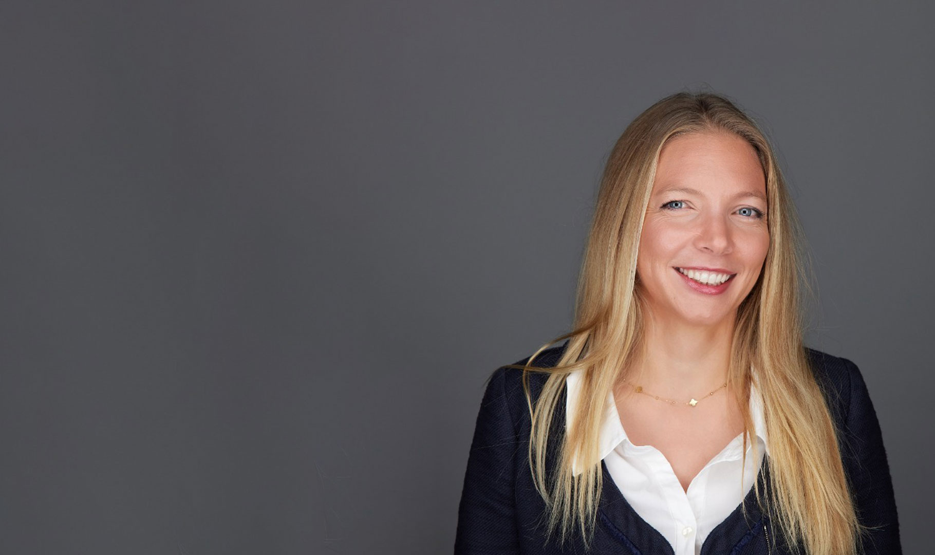 Zoë Falquet, membre du comité scientifique de l’EMBA de la HEG-Genève a été nommée « Women Leader of the Year »