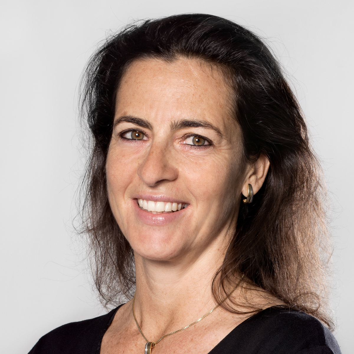 Mme Corinne Desjacques, Directrice du CAS en Recherche de fonds