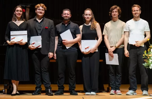 Photo montrant les lauréat-e-s du Concours Mélodies 2025
