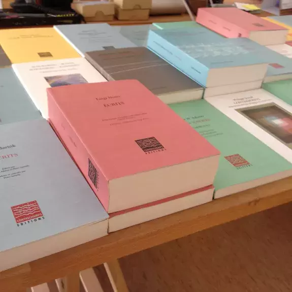 Editions contrechamps couvertures