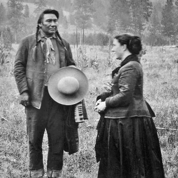Joseph, chef des Indiens Nez-Percés, rencontre l'ethnologue américaine Alice Cunningham Fletcher en 1899 dans l'Idaho