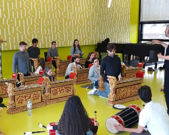 Gamelan ethno