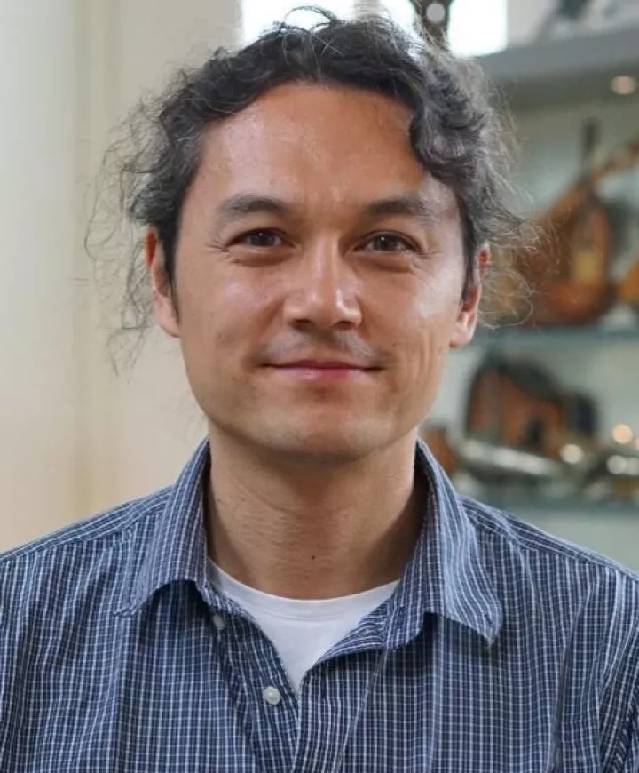 Portrait du professeur d'ethnomusicologie Michael Fuhr