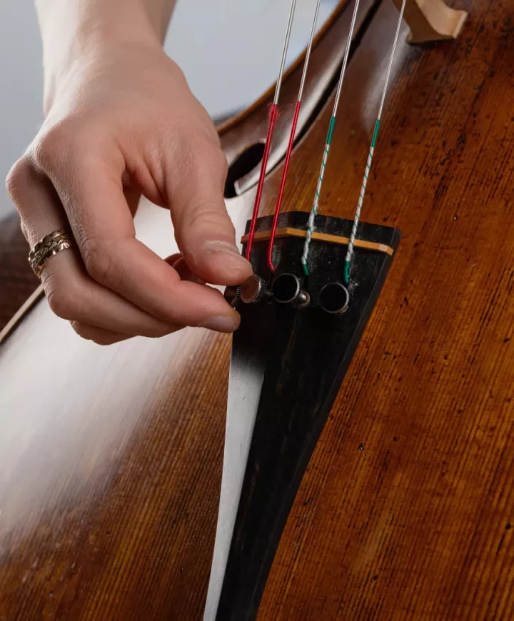 Image d'un violoncelle en gros plan