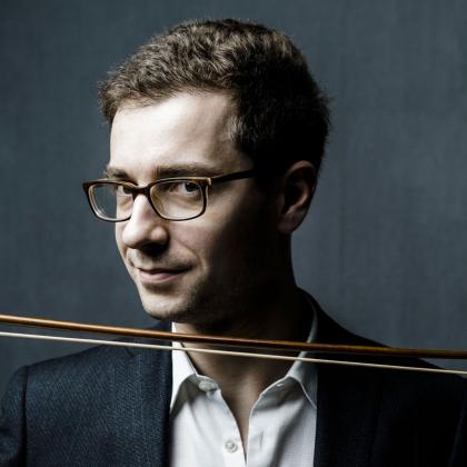 Photo portrait du violoniste Axel Schacher