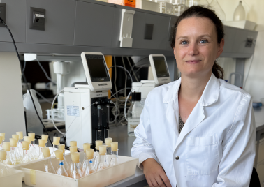 Portrait de la professeure Ophélie Sauzet, spécialiste des sols à HEPIA.