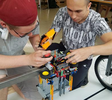 Prototype robot transporteur d'eau 2019