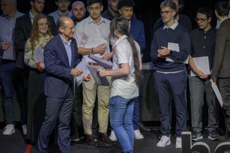 Diplômes et prix Bachelor Informatique et systèmes de communication HEPIA